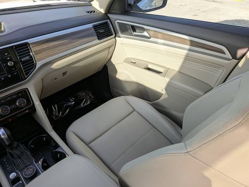 Certified 2023 Volkswagen Atlas SEL AWD/4WD image 17