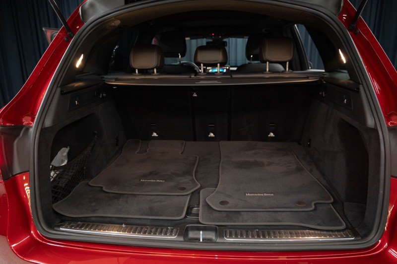 Used 2020 Mercedes-Benz GLC 300 image 31