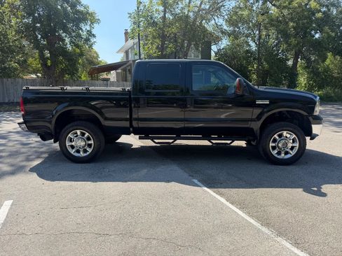 Used 2005 Ford F350 Lariat AWD/4WD image 4