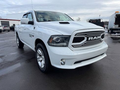 Used 2018 RAM 1500 Sport image 7