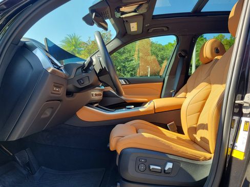 Used 2024 BMW X5 sDrive40i w/ Premium Package RWD image 29
