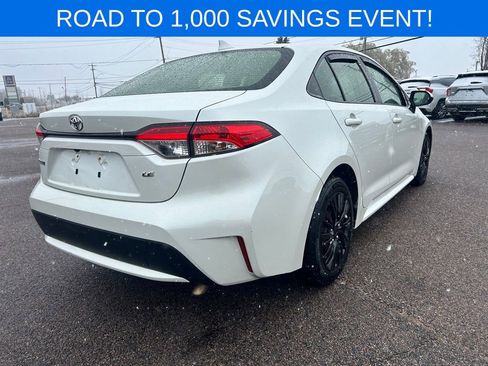 Used 2020 Toyota Corolla LE image 6