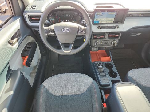 Used 2023 Ford Maverick XLT image 11