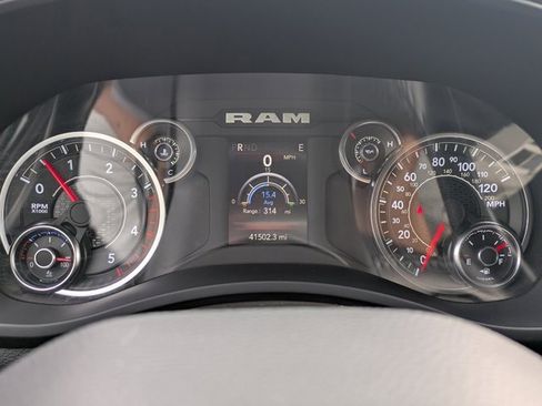 Used 2024 RAM 3500 Big Horn image 22