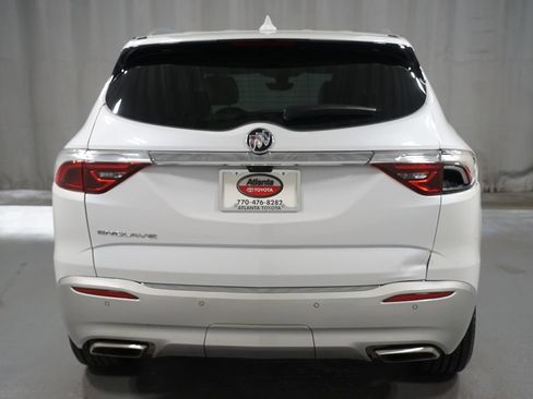 Used 2022 Buick Enclave Premium w/ Experience Buick Package FWD image 7