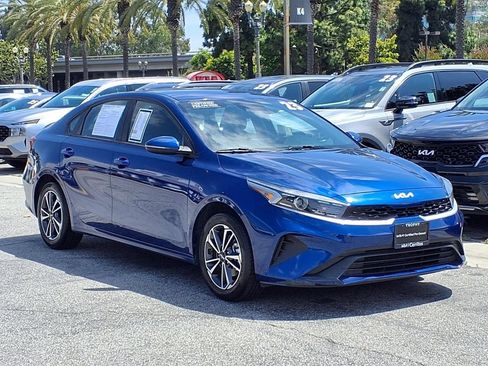 Certified 2023 Kia Forte LXS w/ LXS Technology Package FWD image 7