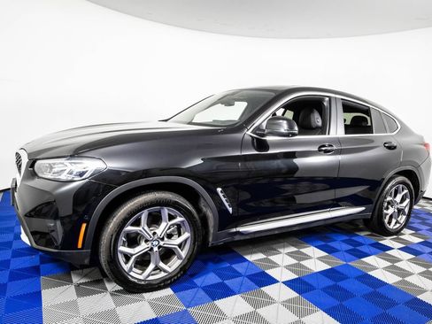 Used 2024 BMW X4 xDrive30i w/ Parking Assistance Package AWD/4WD image 2