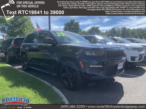Used 2025 Jeep Grand Cherokee Limited w/ Black Appearance Package AWD/4WD image 1