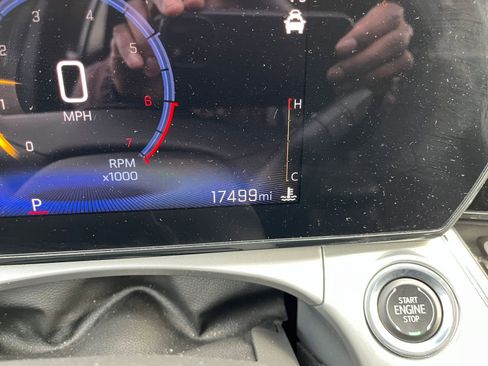 Used 2025 Chevrolet Trax LT image 38