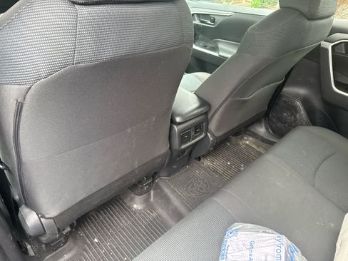 Used 2023 Toyota RAV4 LE image 10