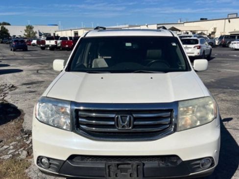 Used 2013 Honda Pilot Touring image 3