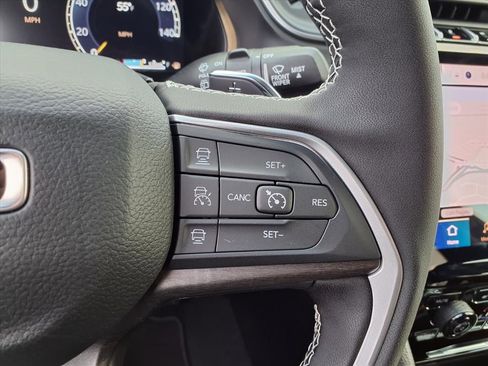 New 2025 Jeep Grand Cherokee L Limited w/ Trailer Tow Package image 12