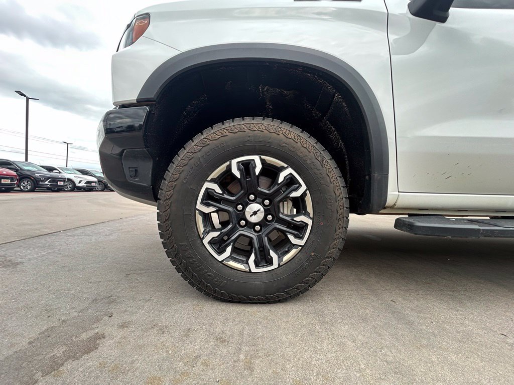 Used 2024 Chevrolet Silverado 1500 ZR2 w/ Technology Package AWD/4WD image 6