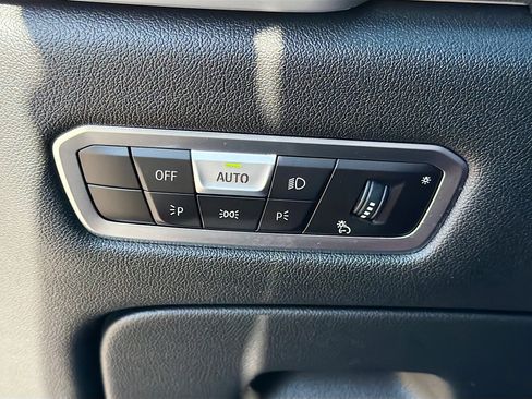 Used 2022 BMW X6 xDrive40i AWD/4WD image 34
