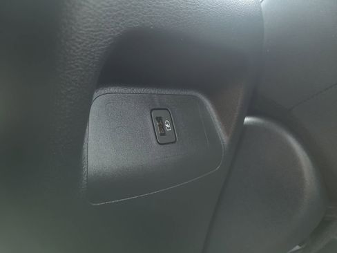 Certified 2025 Nissan Sentra SV w/ All-Weather Package FWD image 10