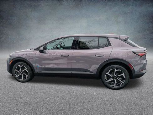 New 2026 Chevrolet Equinox EV LT image 7