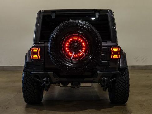 Used 2025 Jeep Wrangler Unlimited Rubicon 392 image 12