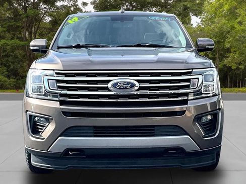 Used 2019 Ford Expedition Max XLT w/ Equipment Group 202A AWD/4WD image 3