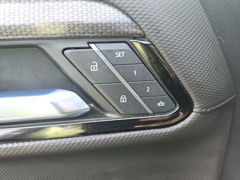 Used 2023 Chevrolet Silverado 1500 ZR2 w/ Technology Package image 20