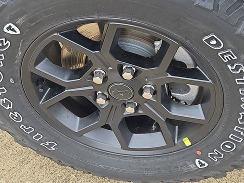 New 2026 Jeep Gladiator Sport image 10