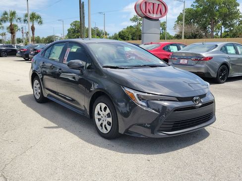 New 2026 Toyota Corolla LE FWD image 3