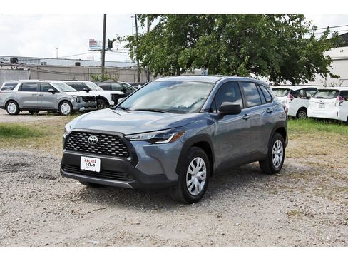 Used 2022 Toyota Corolla Cross L FWD image 7