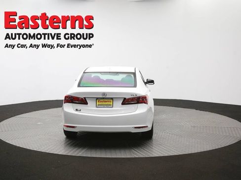Used 2017 Acura TLX FWD image 40