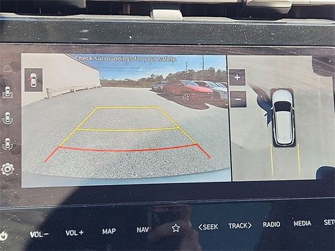 Certified 2022 Hyundai Tucson Limited w/ Winter Package image 21