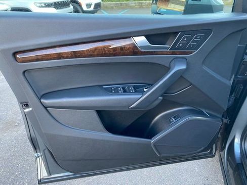 Used 2020 Audi Q5 2.0T Premium w/ Convenience Package image 25