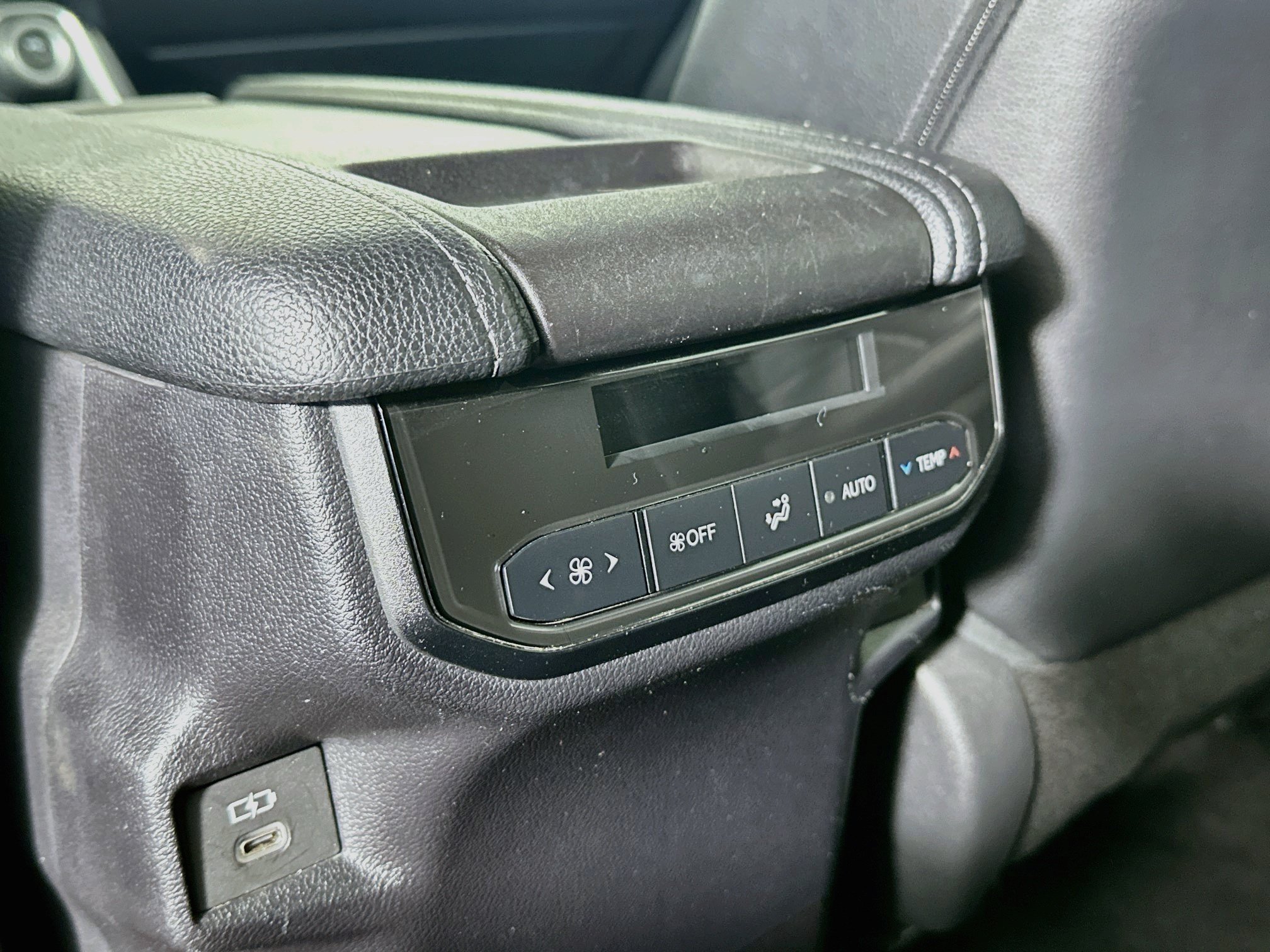 Used 2025 Toyota Grand Highlander AWD image 27