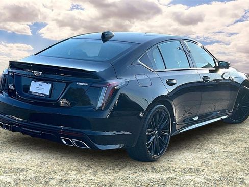 Used 2025 Cadillac CT5 V image 5