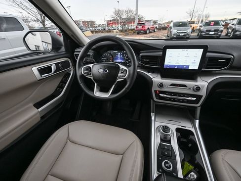 Certified 2023 Ford Explorer XLT w/ Equipment Group 202A image 33