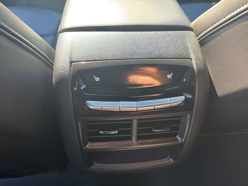 Certified 2025 Cadillac XT5 Premium Luxury image 17