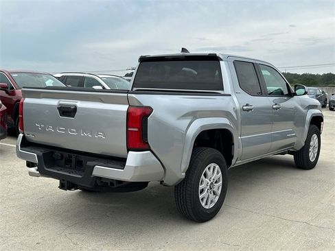 New 2025 Toyota Tacoma SR5 image 4