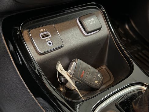 Used 2020 Jeep Compass Latitude image 31