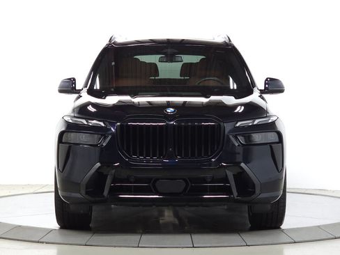 Used 2027 BMW X7 xDrive40i w/ Executive Package AWD/4WD image 2
