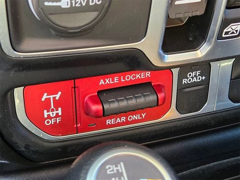 Used 2024 Jeep Gladiator Mojave image 30