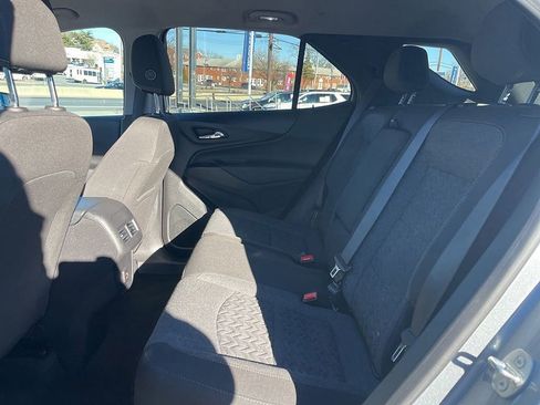 Used 2023 Chevrolet Equinox LT image 49