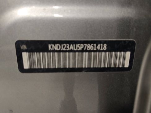 Used 2023 Kia Soul LX w/ Option Group 015 FWD image 33