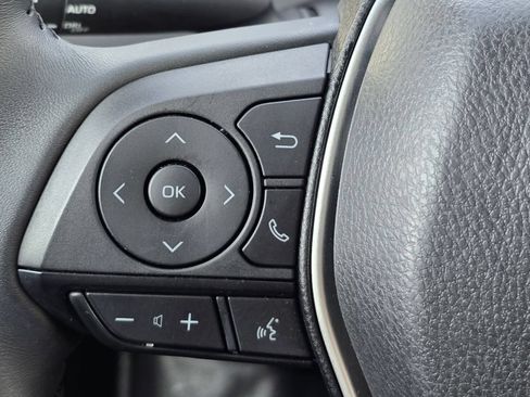 Certified 2024 Toyota Venza LE AWD/4WD image 14