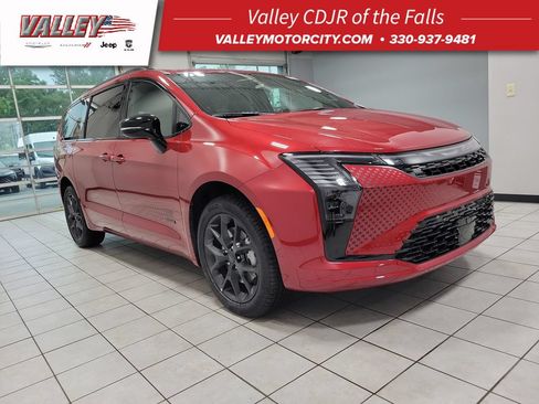 New 2027 Chrysler Pacifica Select AWD/4WD image 1