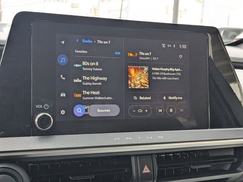 Used 2025 Toyota Prius LE image 19