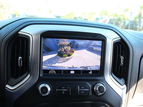 Used 2020 GMC Sierra 1500 SLT w/ SLT Premium Package image 22