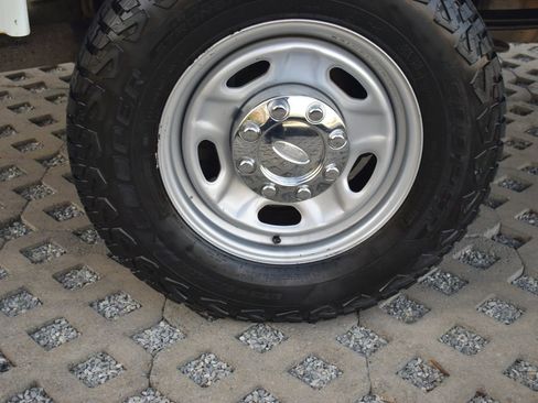 Used 2013 Ford F250 XL w/ PWR Equipment Group image 30