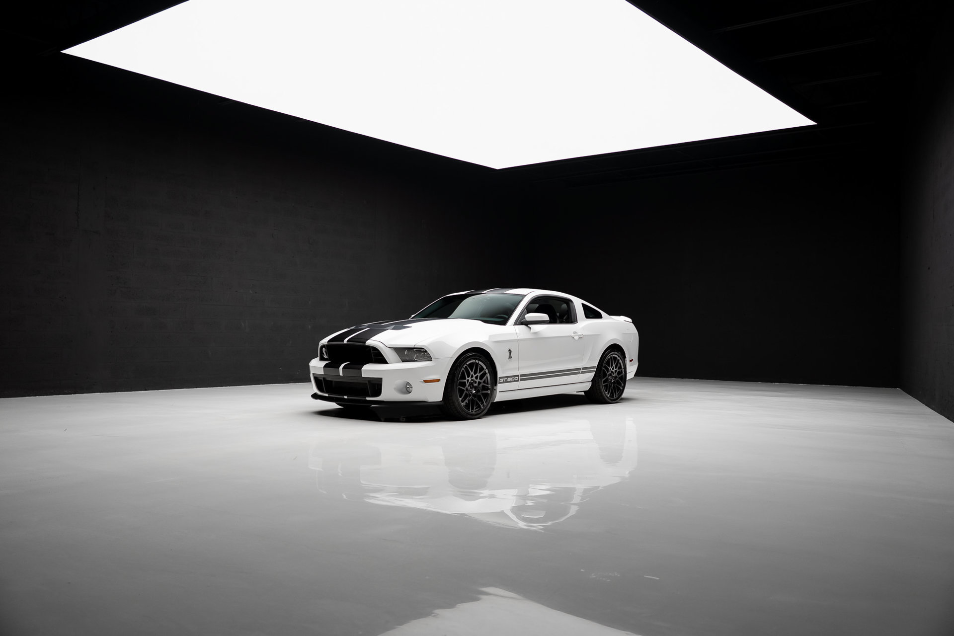 Used 2013 Ford Mustang Shelby GT500 RWD image 79