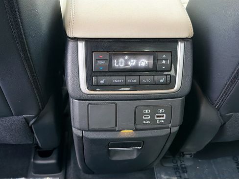 Used 2024 Subaru Ascent Limited w/ Technology Package AWD/4WD image 20