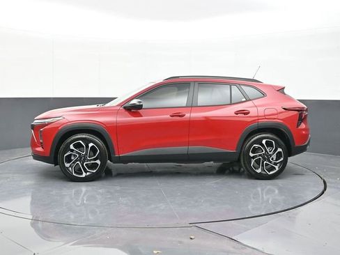 New 2026 Chevrolet Trax RS w/ Sunroof Package image 8