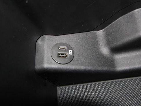 Used 2023 Ford F150 Lightning XLT image 21