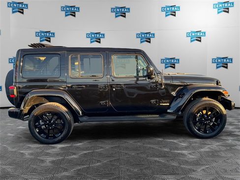 Certified 2021 Jeep Wrangler Unlimited Sahara image 6