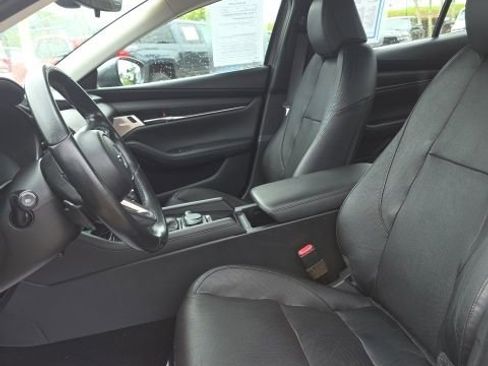 Used 2019 MAZDA MAZDA3 Sedan w/ Premium Package FWD image 6